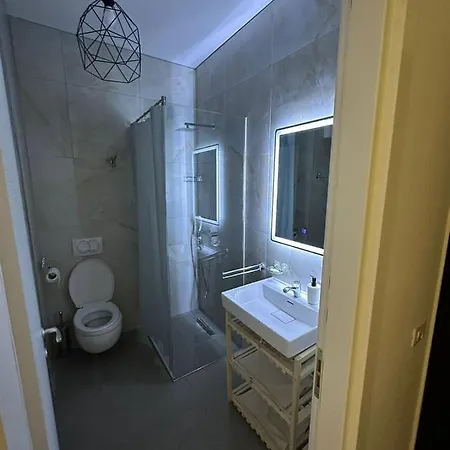 Apartment Center *